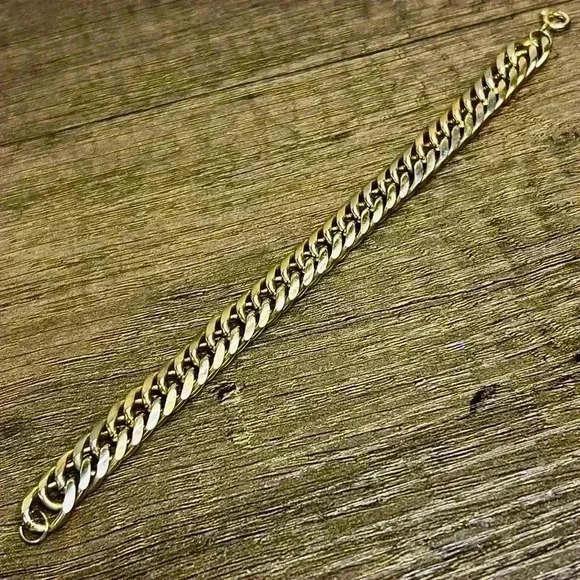 Gold Tone Thick Cuban Link Chain Bracelet - Picture 1 of 4